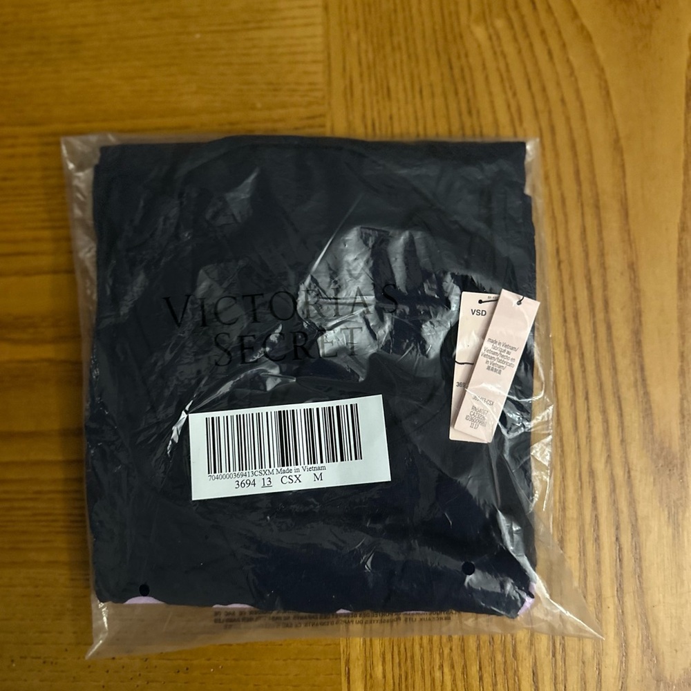 VS BUNDLE Victorias Secret Five Items in Bundle NWT - Picture 10 of 14